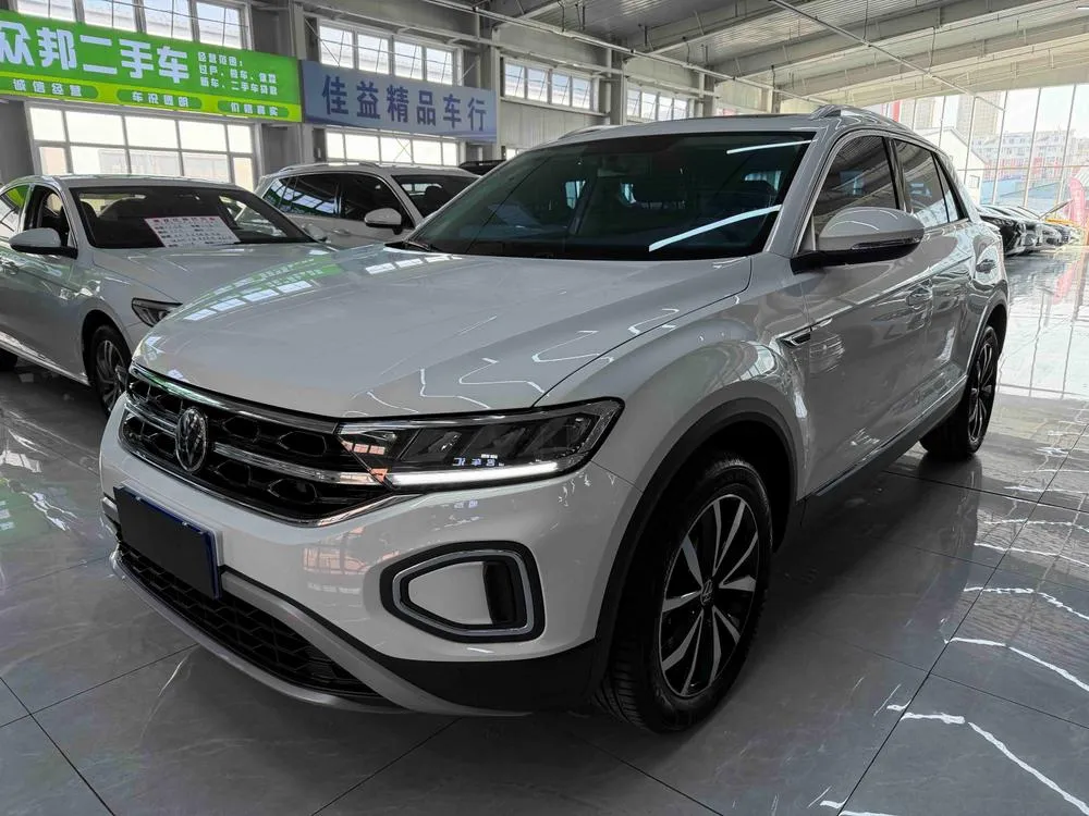 Volkswagen T-Roc 280TSI DSG Edition, 2023 — фото 1