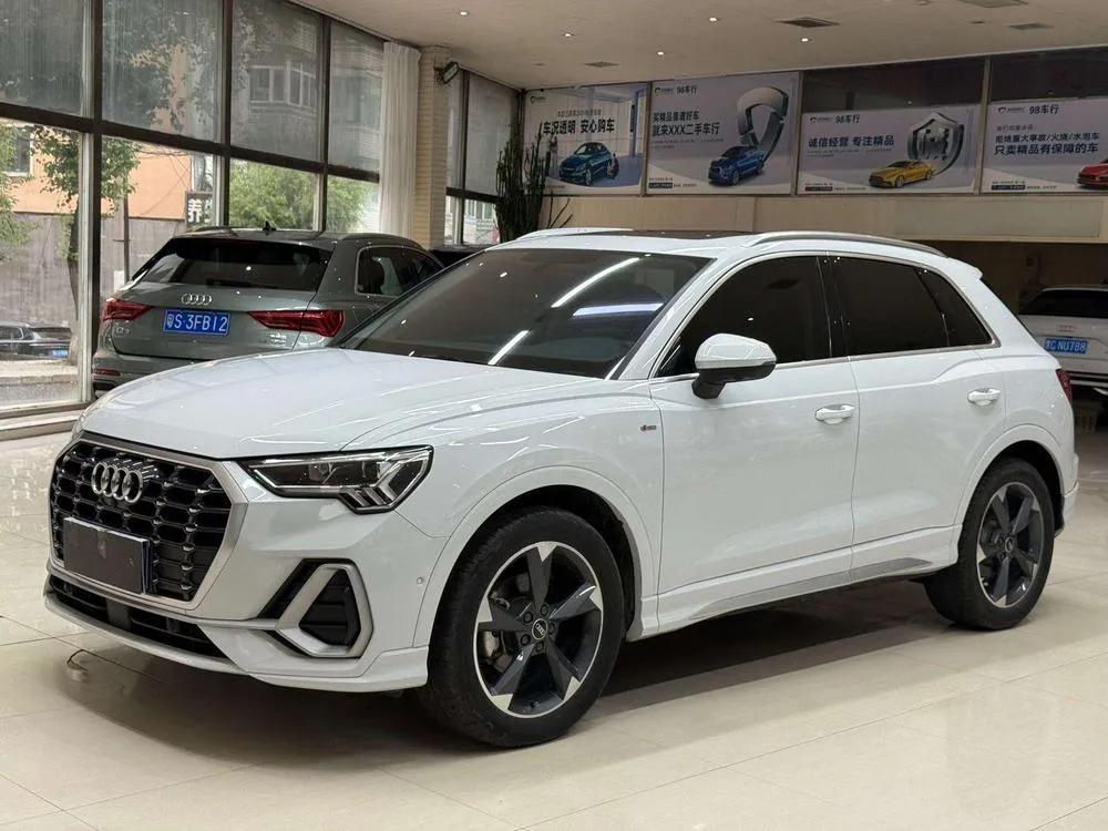 Audi Q3 35 TFSI Fashion Version, 2022 — фото 1