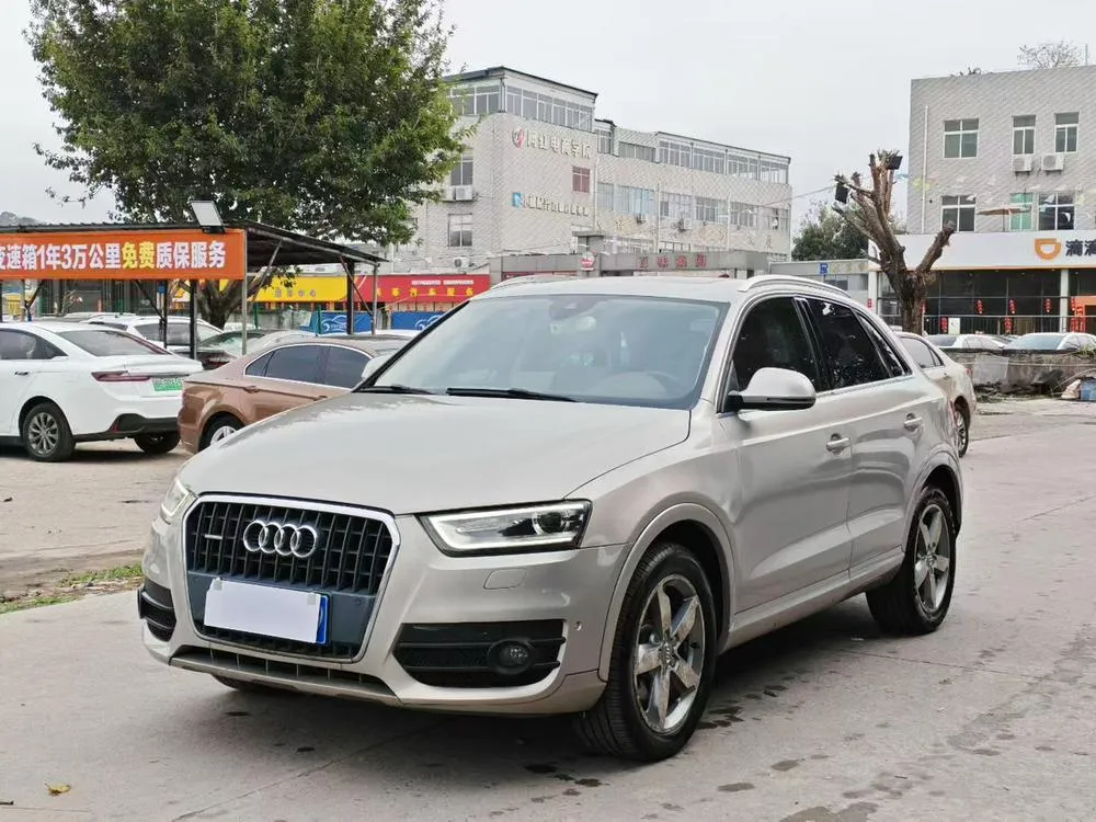 Audi Q3 40 TFSI quattro Luxury Version, 2013 — фото 1