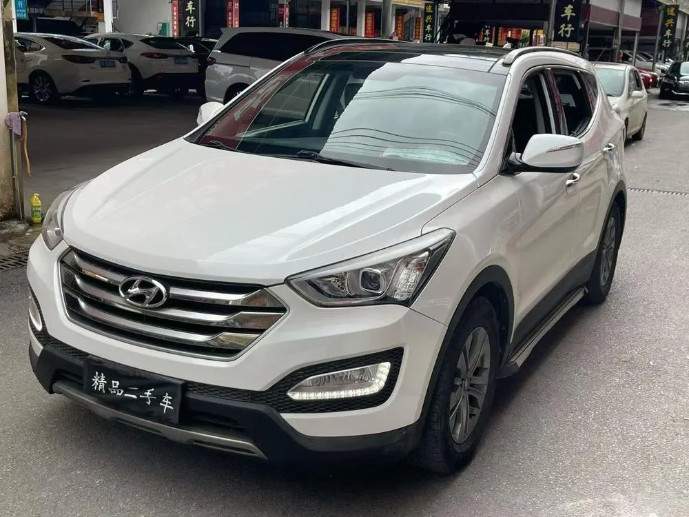 Hyundai Santa Fe 2.0T Auto 4WD Smart Version 7 Seater, 2015 — фото 1