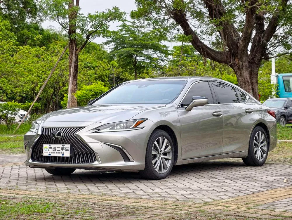 Lexus ES, 2018