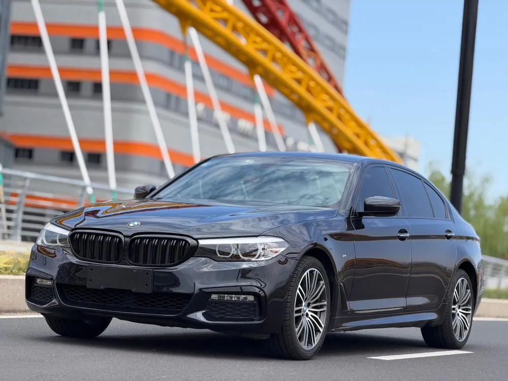 BMW 5-Series, 2018