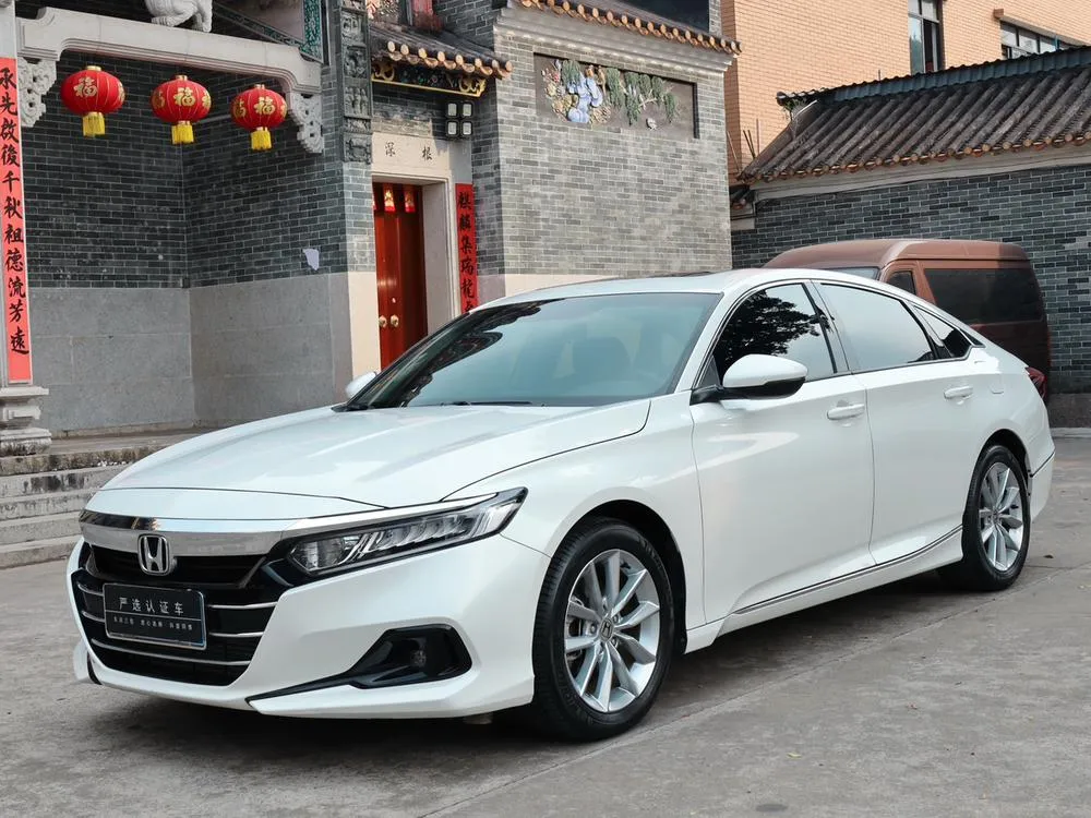 Honda Accord 260TURBO Luxury Edition, 2022 — фото 1