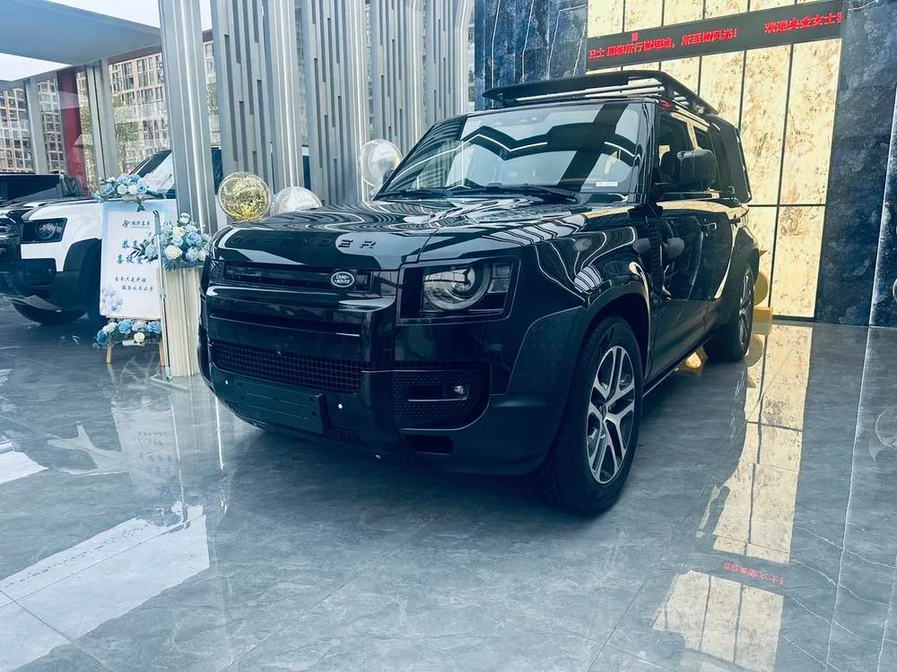 Land Rover Defender, 2023