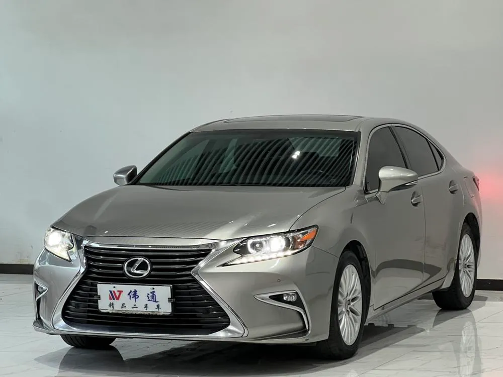 Lexus ES, 2017