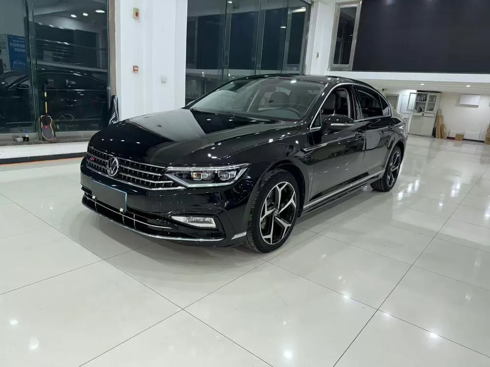 Volkswagen Magotan, 2023
