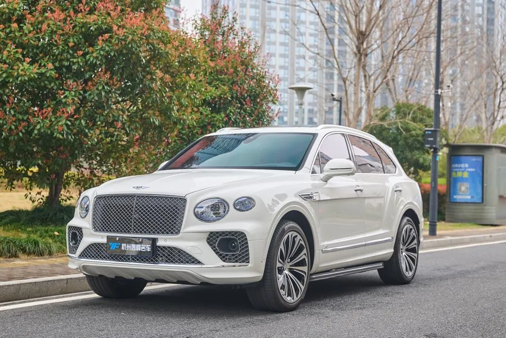 Bentley Bentayga 4.0T V8, 2022 — фото 1