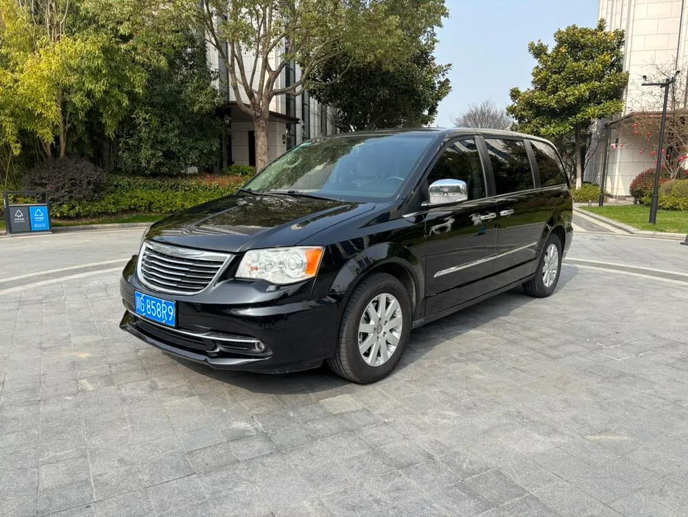Chrysler Grand Voyager (Import), 2014