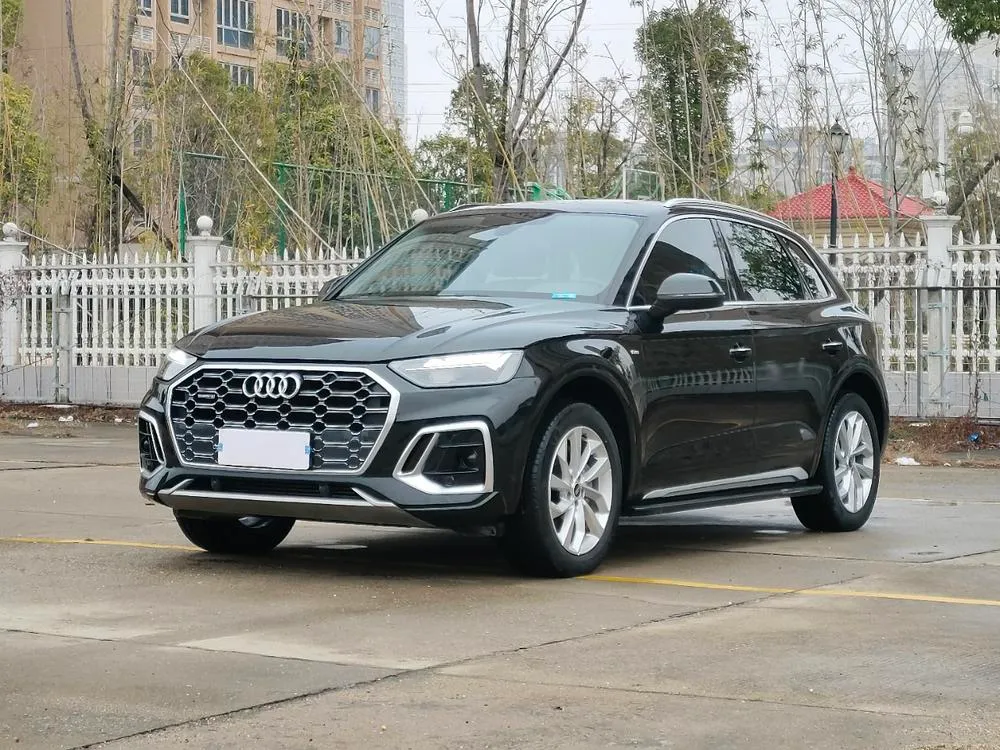 Audi Q5L 40T Luxury Version, 2022 — фото 1