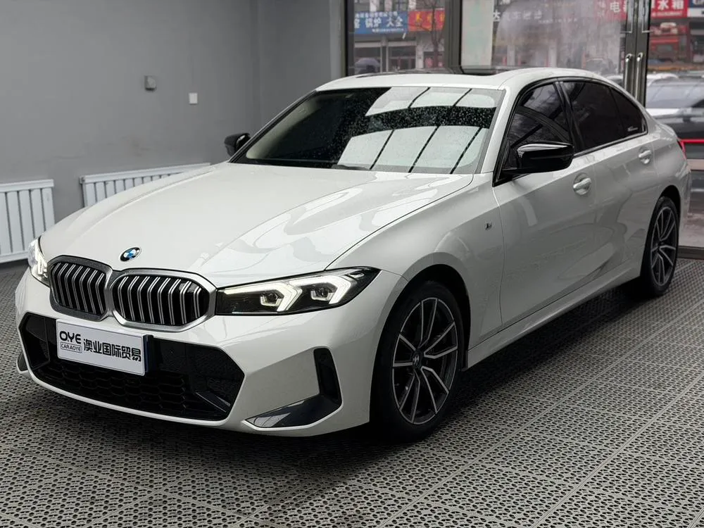 BMW 3-Series, 2023
