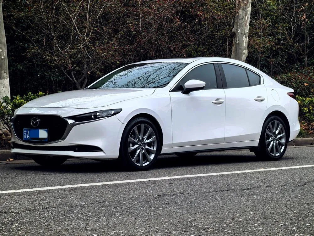 Mazda 3 Axela 2.0L Auto Edition, 2023 — фото 1