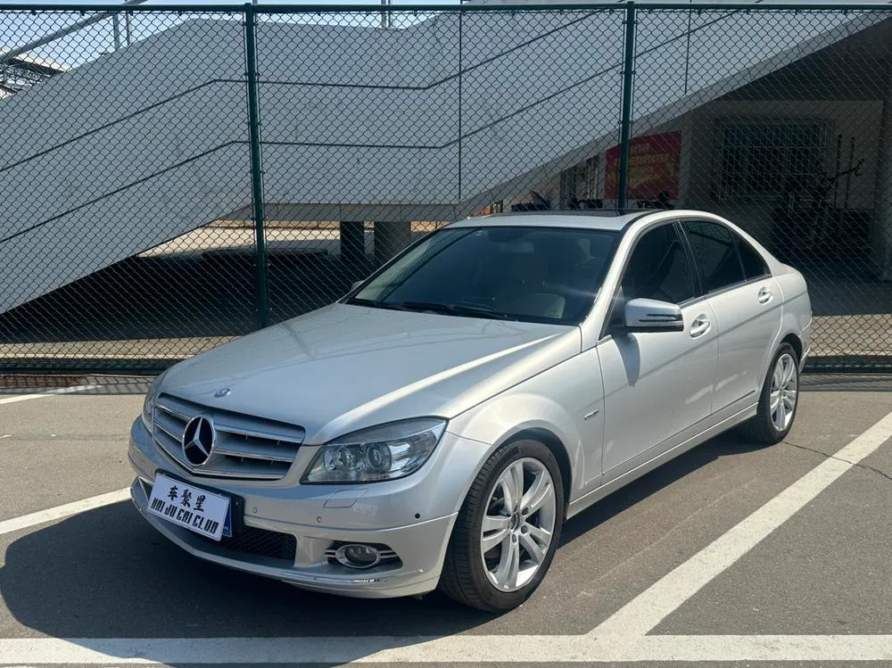 Mercedes-Benz C-Class C 300 Fashion Version, 2010 — фото 1