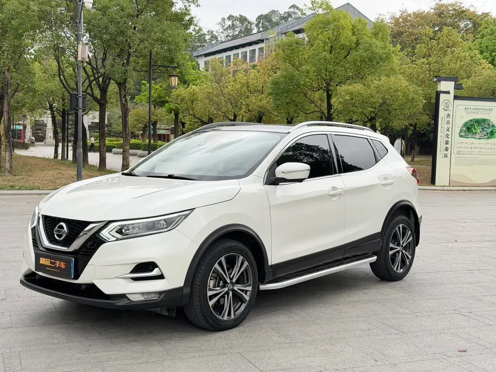 Nissan Qashqai 2.0L XV Prem. Luxury Edition, 2022 — фото 1