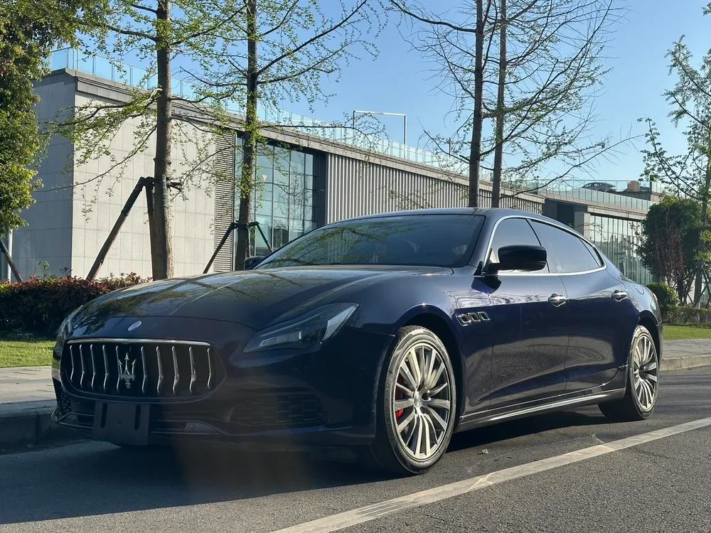 Maserati Quattroporte, 2015