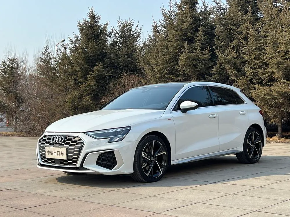 Audi A3 Sportback 35 TFSI Fashion Sport Version, 2022 — фото 1