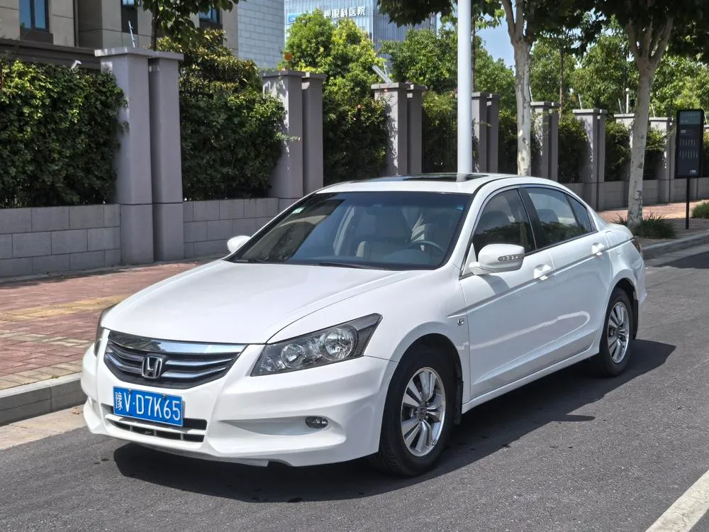Honda Accord, 2011