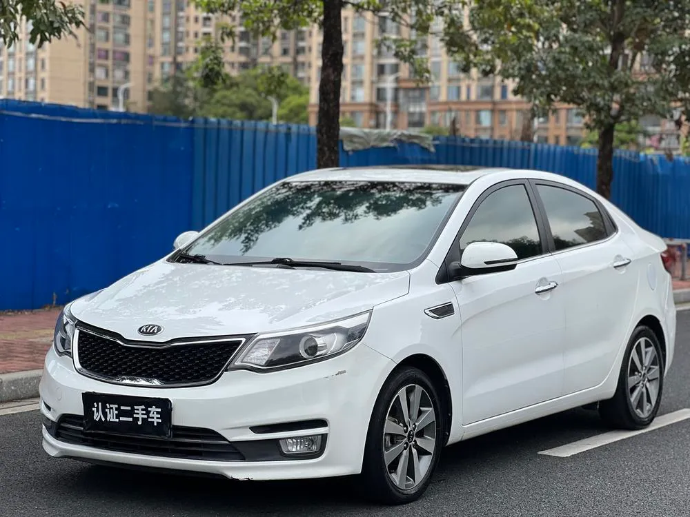 Kia K2 Sedan 1.6L AT Premium, 2015 — фото 1