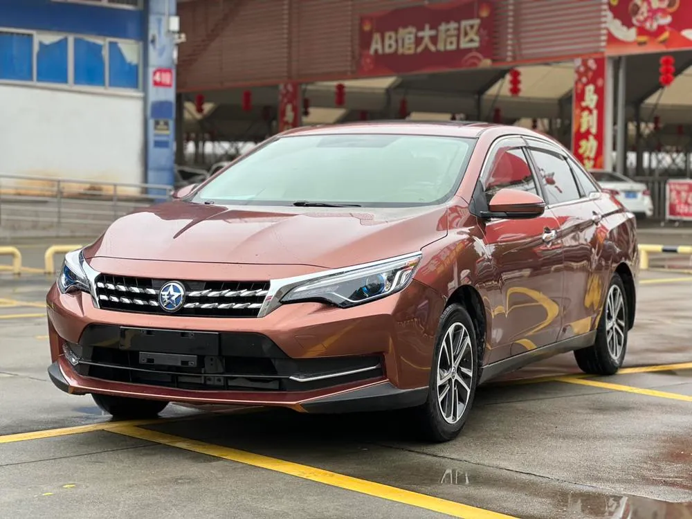Venucia D60 1.6L CVT Comfort Edition, 2018 — фото 1