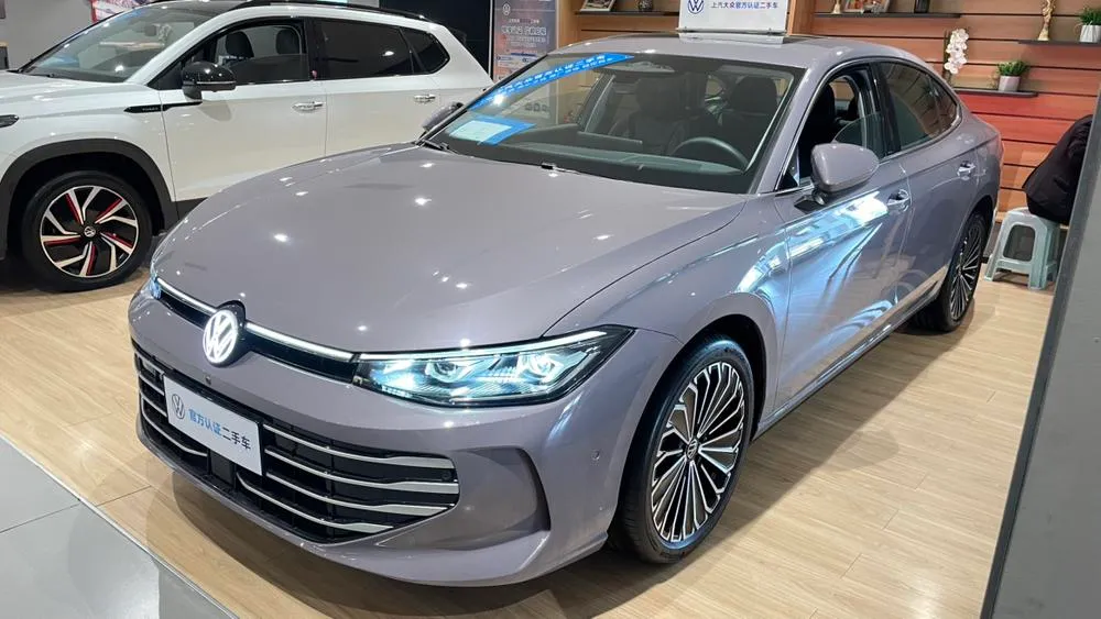 Volkswagen Passat, 2025