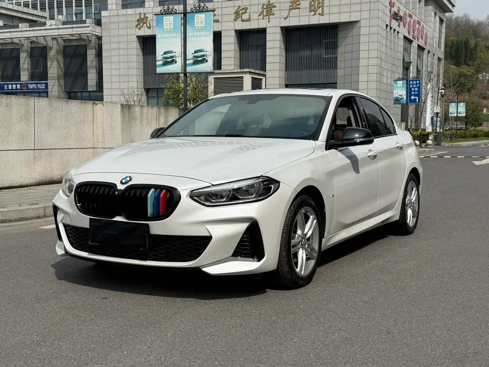BMW 1-Series, 2021