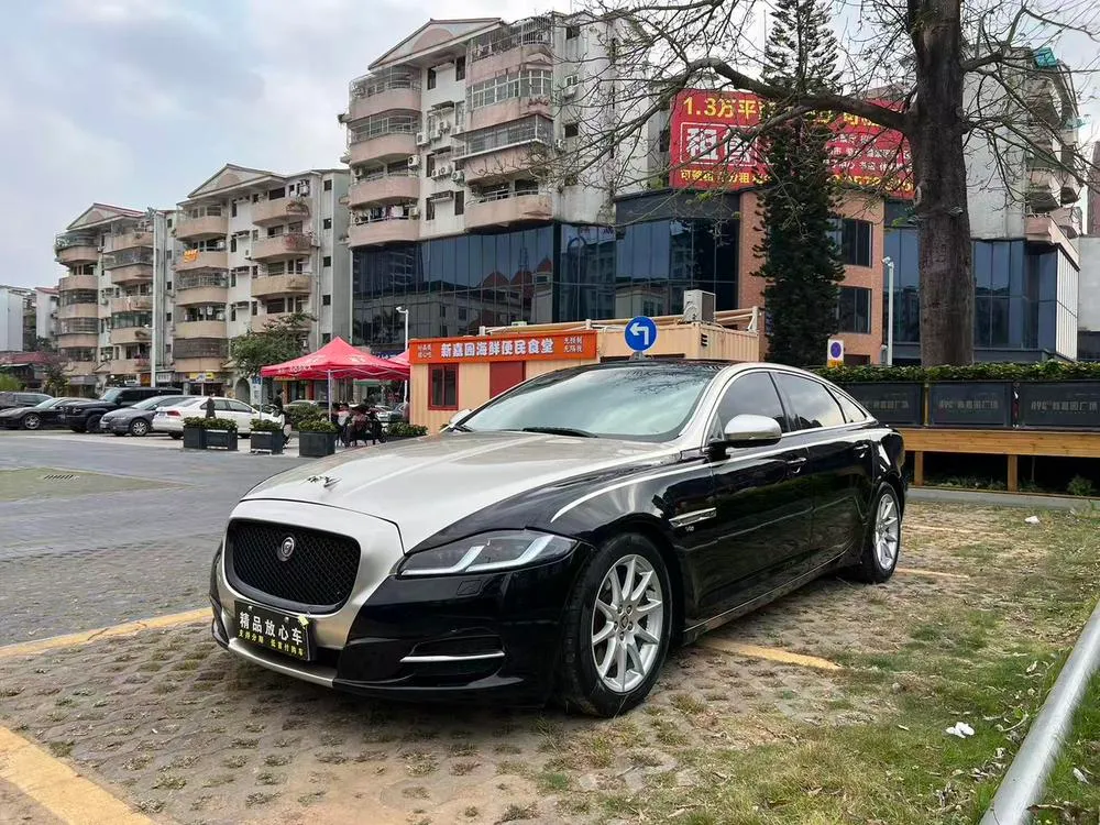Jaguar XJ, 2012