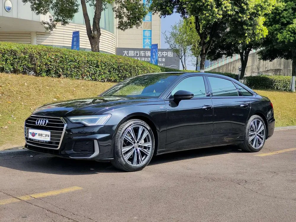 Ауди A6L 45 TFSI Refined Version, 2021 — фото 1