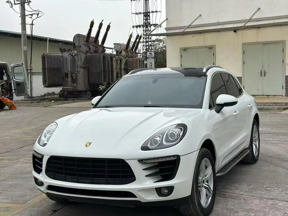 Porsche Macan, 2014