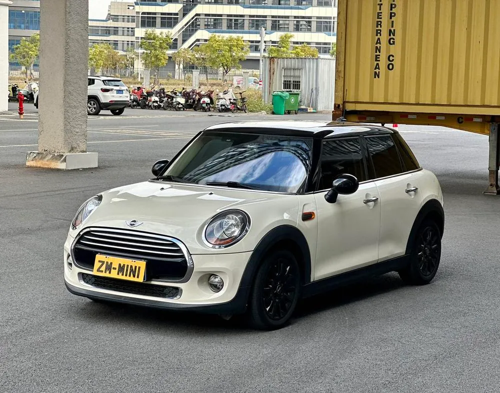 MINI MINI 1.5T COOPER Fun Edition, 2015 — фото 1