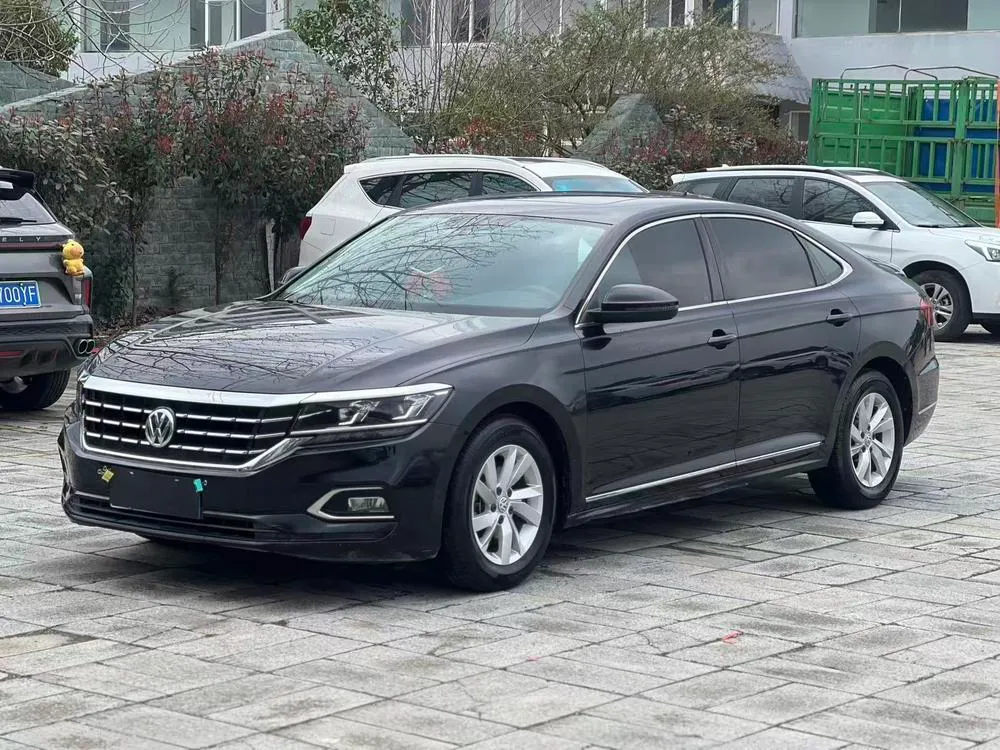 Volkswagen Passat 280TSI Business Edition CN6, 2019 — фото 1