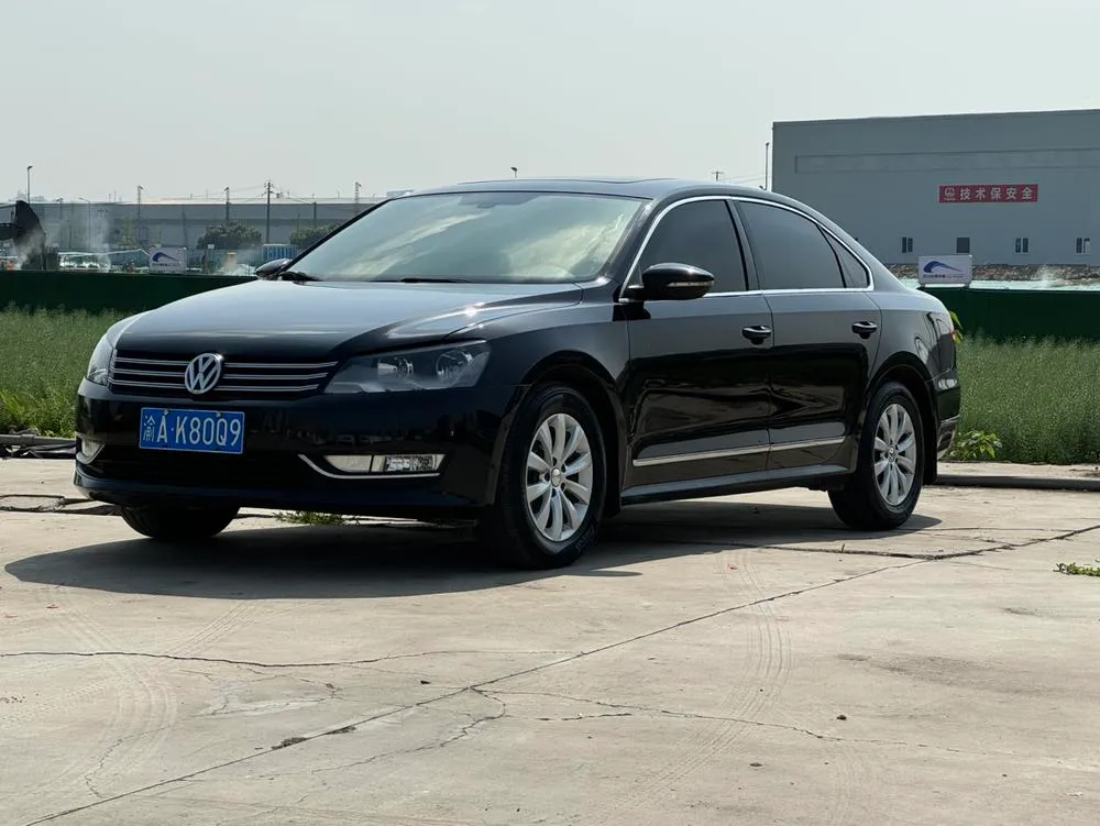 Volkswagen Passat 1.8TSI Auto Premium Edition, 2011 — фото 1