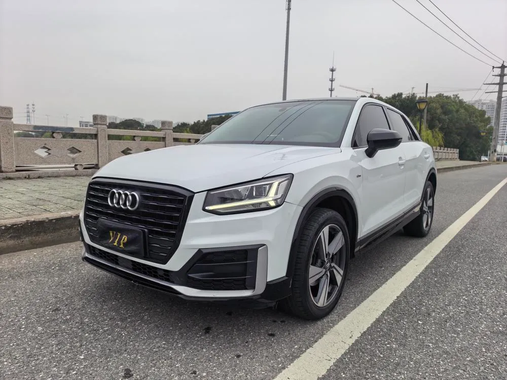 Audi Q2L, 2020