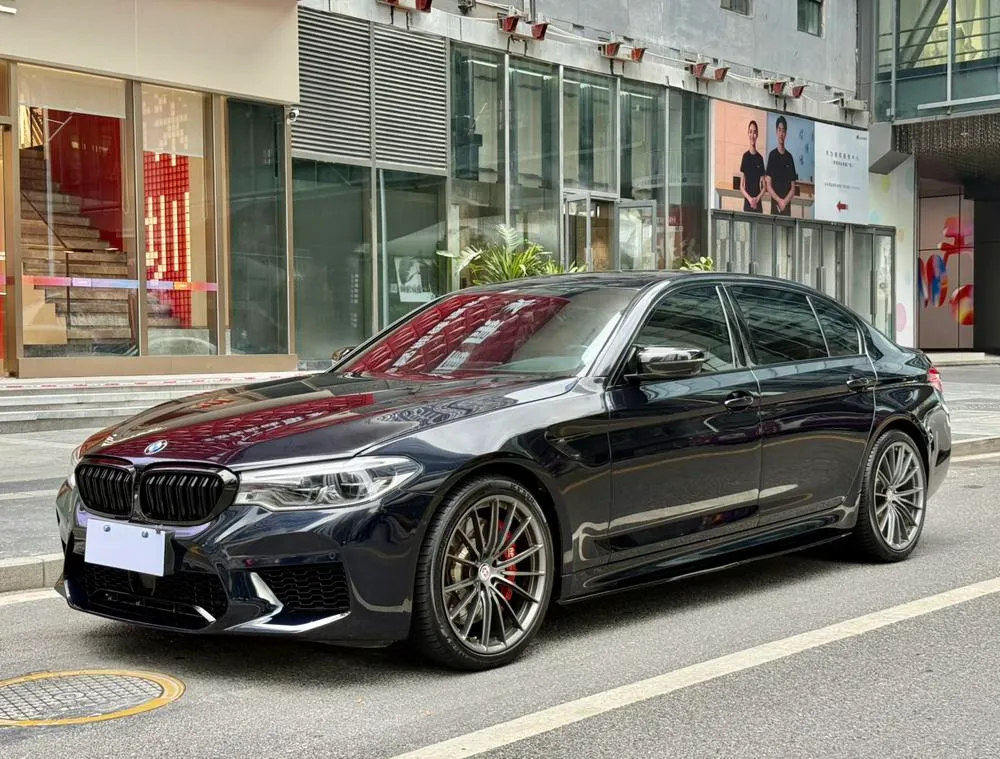 BMW 5-Series, 2020