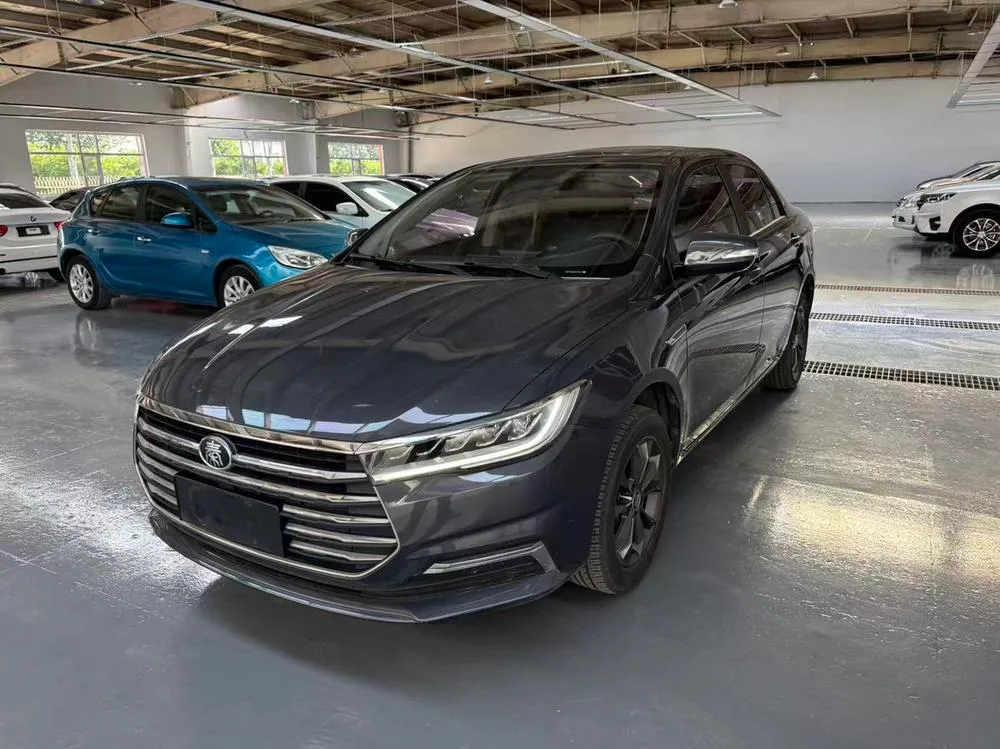 BYD Qin 1.5L Manual Luxury Version, 2019 — фото 1