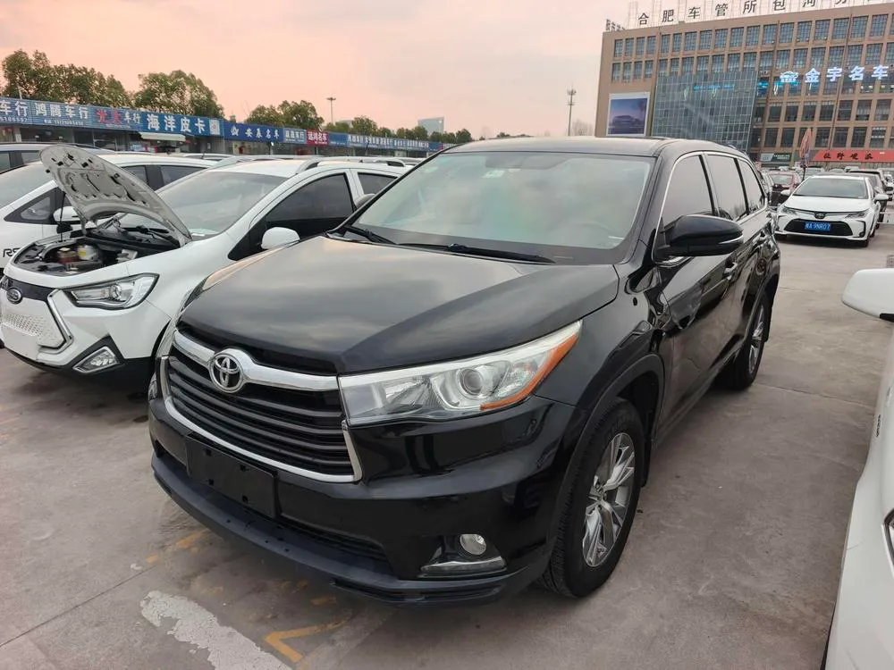 Toyota Highlander 2.0T 2WD Elite Edition 5 Seater, 2017 — фото 1