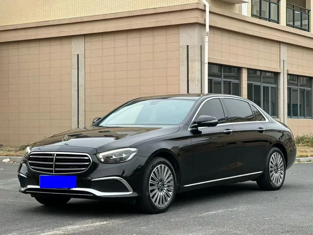 Mercedes-Benz E-Class E 300 L Luxury Version, 2023 — фото 1