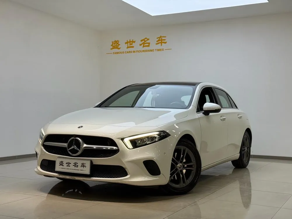 Mercedes-Benz A-Class (Import) A 200 Version, 2019 — фото 1