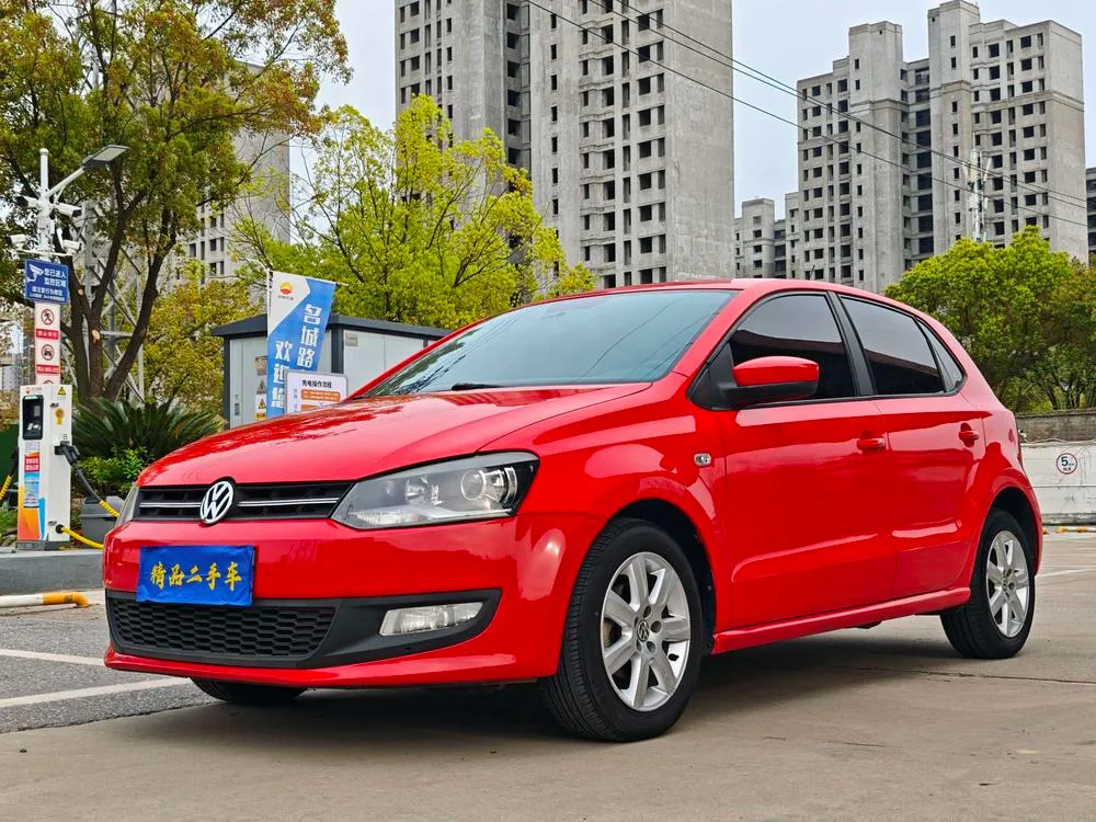 Volkswagen Polo 1.6L Auto Comfort Edition, 2013 — фото 1