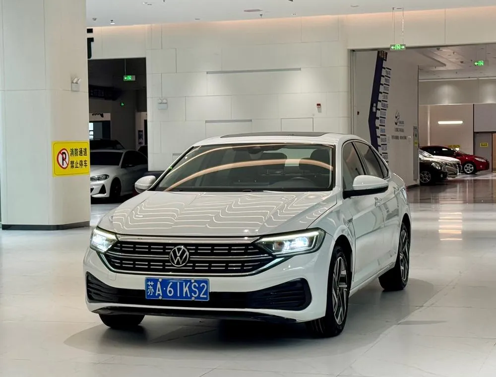 Volkswagen Sagitar, 2023