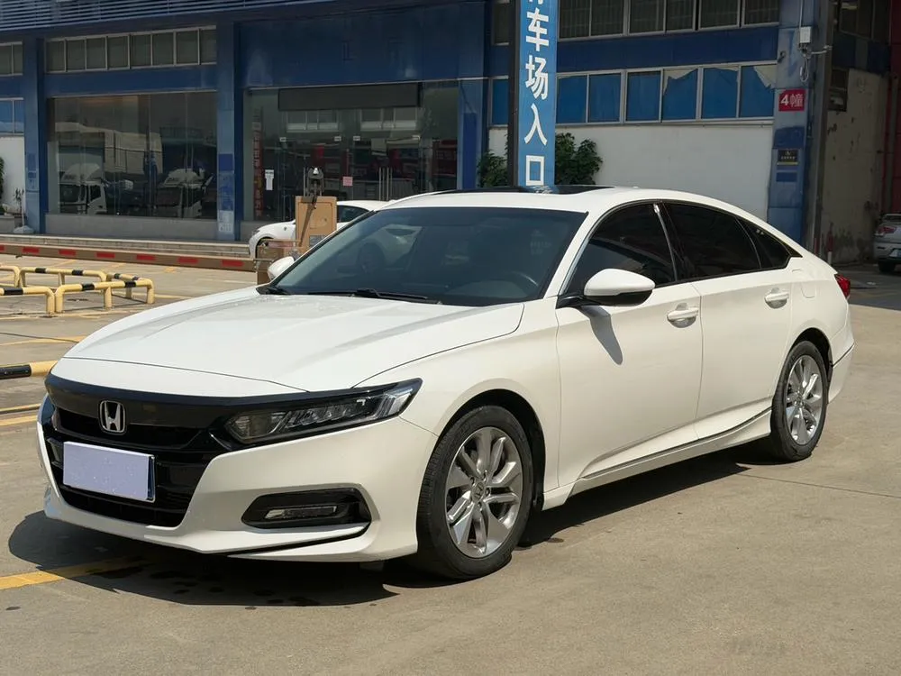 Honda Accord 260TURBO Elite Edition CN5, 2018 — фото 1