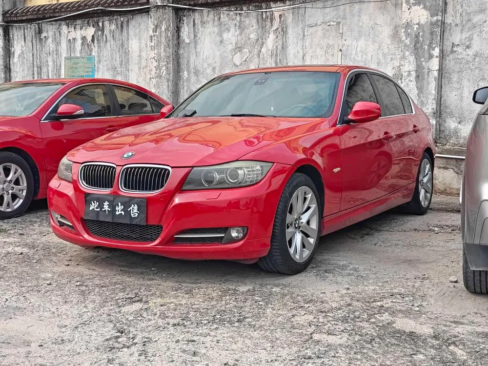 BMW 3-Series 320i Luxury Version, 2012 — фото 1
