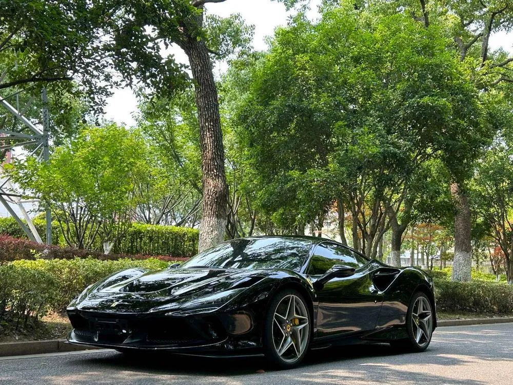 Ferrari F8, 2019