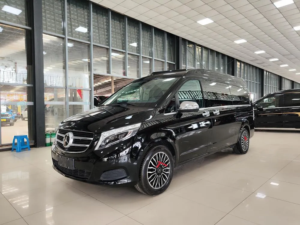 Mercedes-Benz V-Class V 260 L Premium Extended Edition, 2017 — фото 1