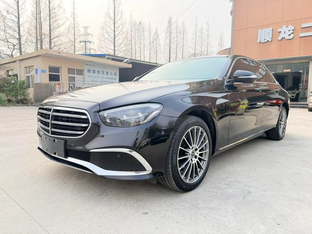 Mercedes-Benz E-Class E 260 L, 2023 — фото 1