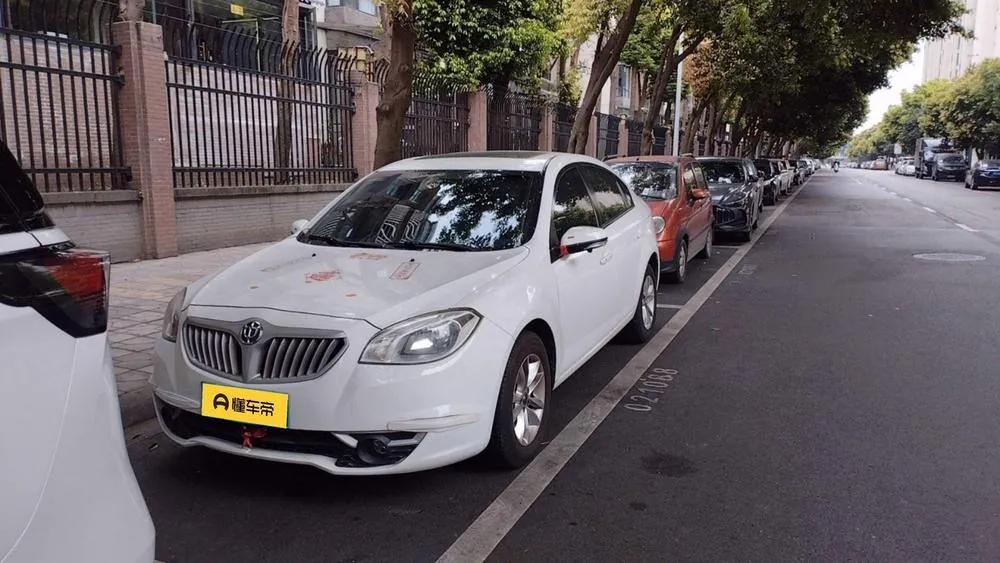 Zhonghua Brilliance H330 1.5L Auto Luxury Version, 2013 — фото 1