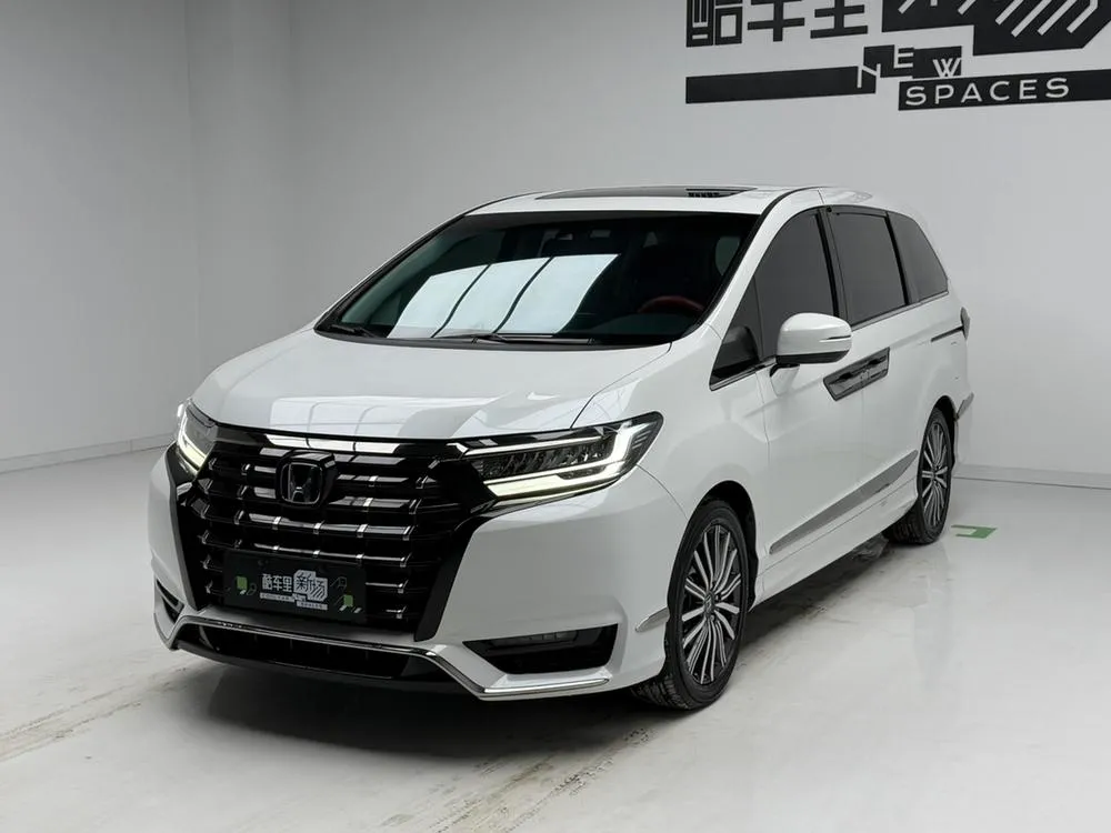 Хонда Elysion 2.0L Hybrid Luxury Edition, 2022 — фото 1