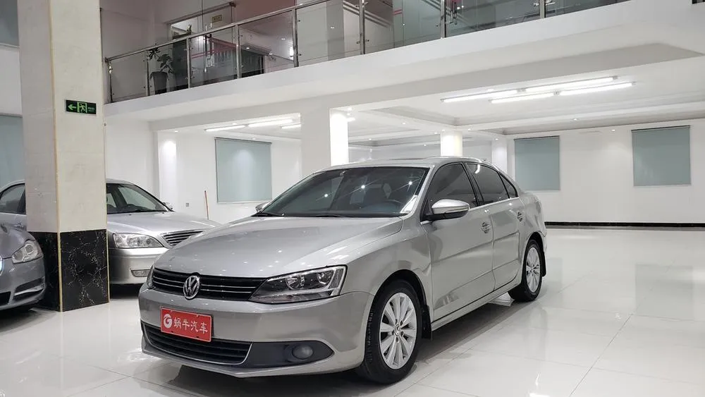 Volkswagen Sagitar 1.6L Auto Comfort Version, 2014 — фото 1