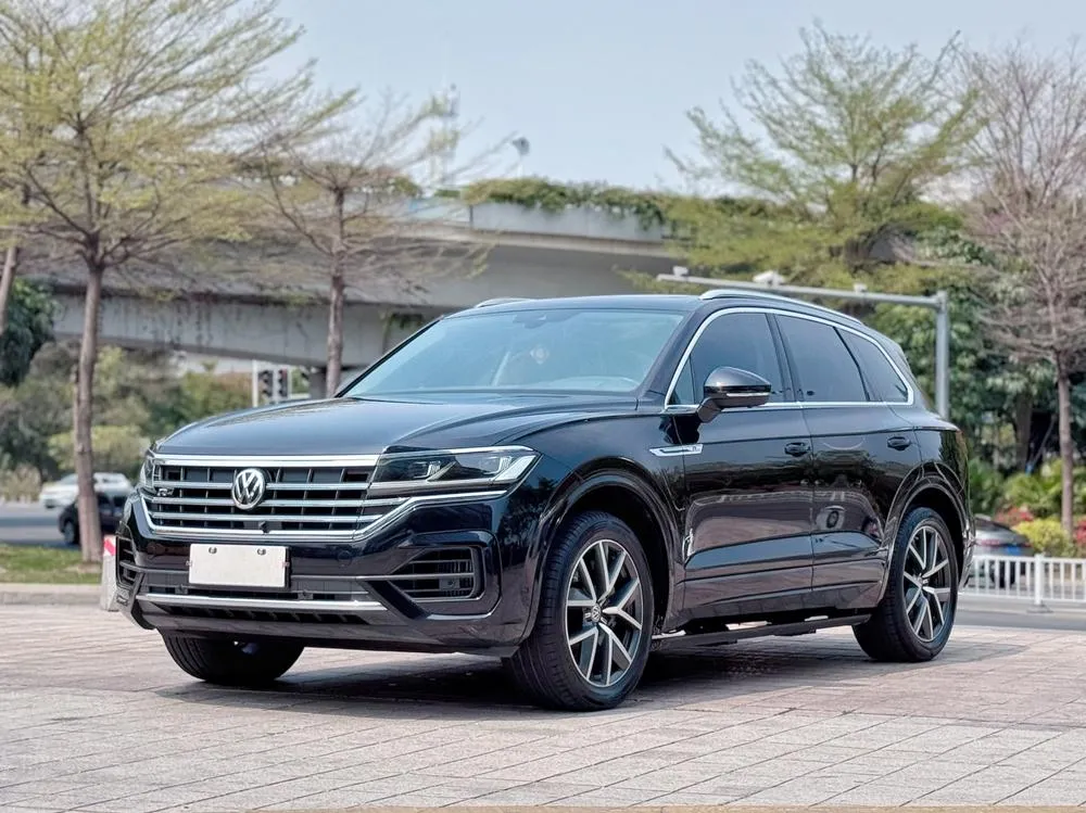 Volkswagen Touareg 3.0TSI Sharp Edition CN6, 2019 — фото 1