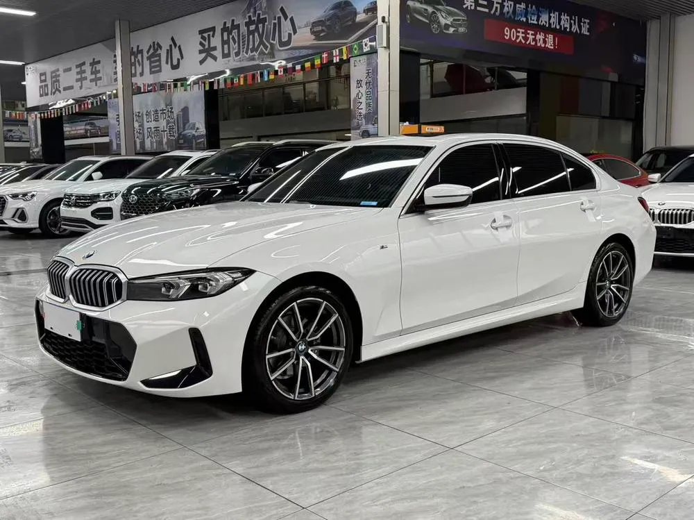 БМВ 3-Series 320Li M Sport, 2023 — фото 1