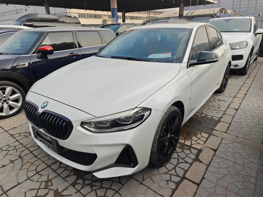 BMW 1-Series, 2021