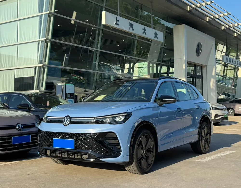 Volkswagen Tiguan L Pro 380TSI 4WD R-Line Premium Edition, 2024 — фото 1